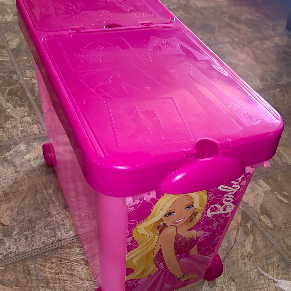 Barbie rolling storage container
